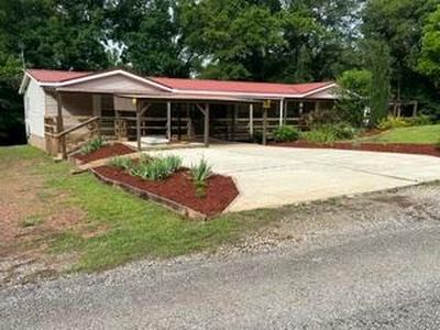 407 Robbins Rd