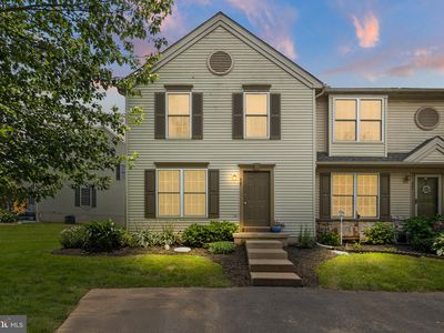 427 Banyan Circle Dr