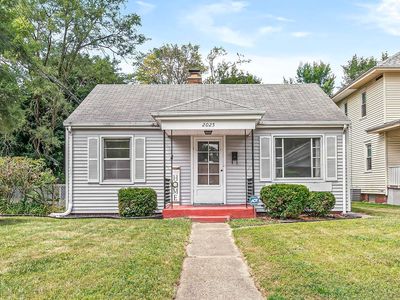 2025 Prairie Ave