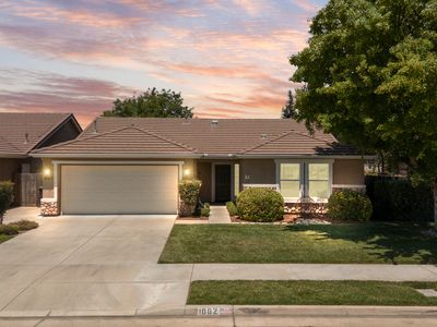 1002 W Westmont Court