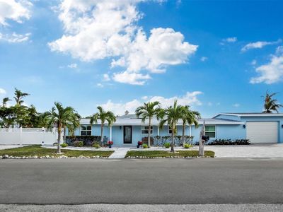 744 Jungle Queen Way