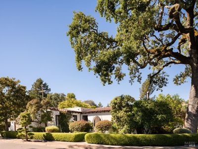 100 Meadowcroft Drive