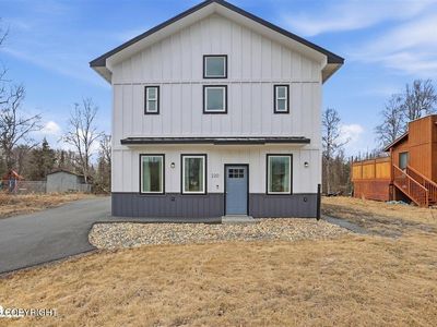 220 Susieana Ln