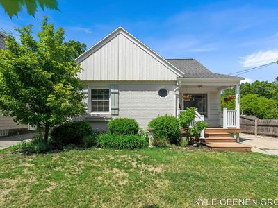 1347 Fisk Rd SE