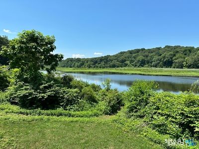 135 Middlesex Avenue