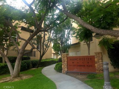 233 Camphor Pl