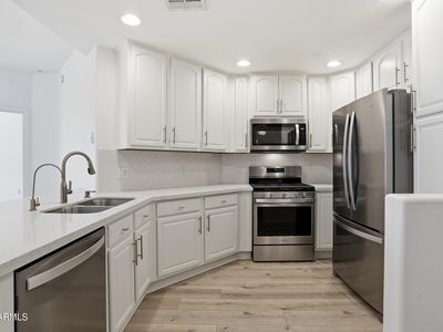 5350 E DEER VALLEY Drive #2435