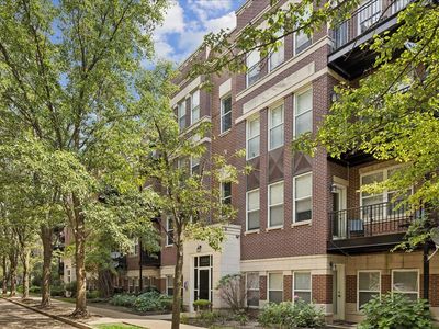 1225 N Orleans St APT 602