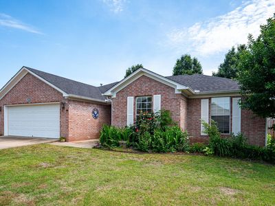 2845 Makenzie Dr