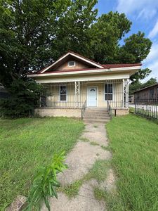2405 Roosevelt Ave