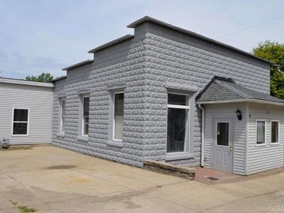210 N Van Buren St
