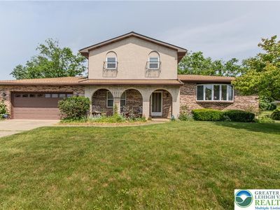 3380 Highfield Dr