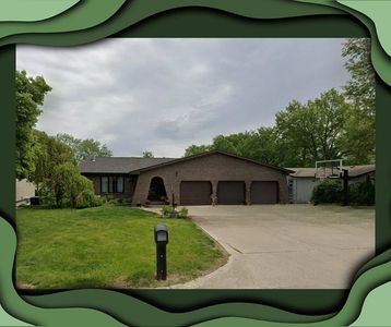 1403 N Elm St