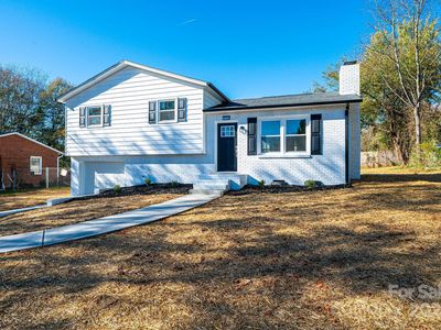 731 7th Avenue Ct SE