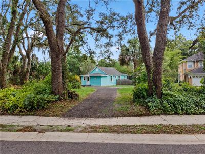 1209 Quintuplet Ct