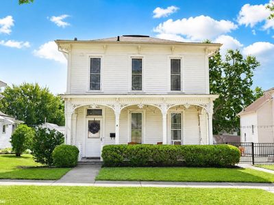 118 S Woodlawn Ave