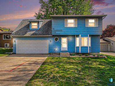 4409 E Lexington Cir