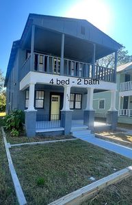 824 Green St