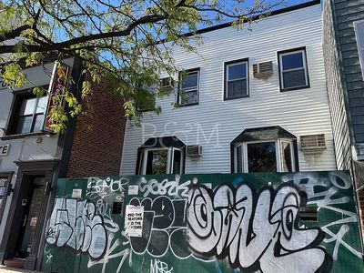 365 Graham Ave