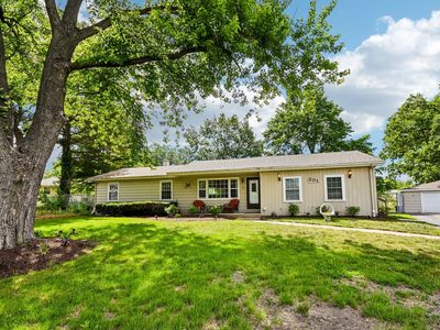 201 Laura Ave