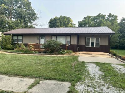 325 W 3rd St