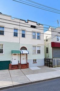 1686 Rockaway Pkwy