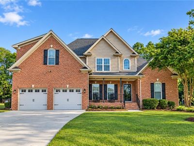 192 Loganberry Ct
