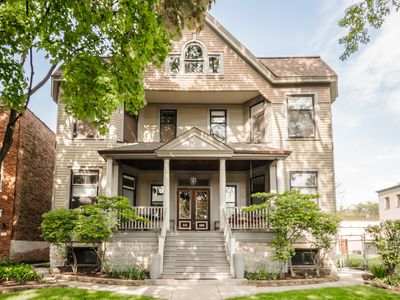 111 S Grove Ave #2S