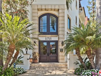 11715 Chenault St Unit 102