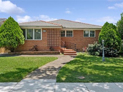 6525 General Diaz St