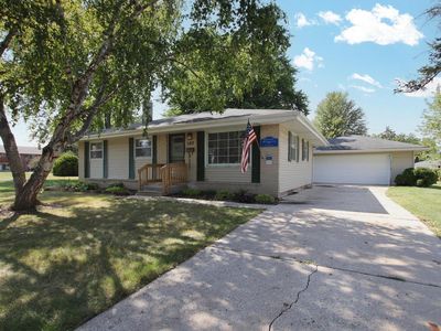 102 South National AVENUE