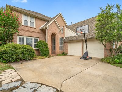 5916 Edgewood Dr