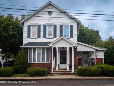125 River St