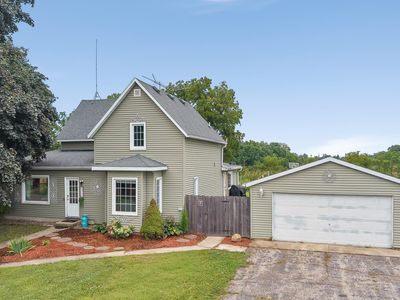W8194 Thompson Rd