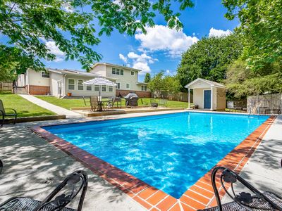 1834 Skyline Dr