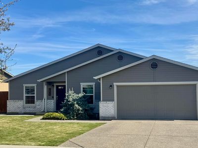 2403 S 73rd Ave