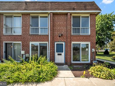 Property at 107 Lexington Ct, Warminster, PA