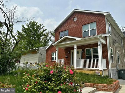 220 Elizabeth Ave
