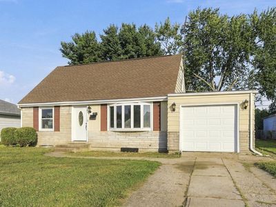 809 Garden Ln