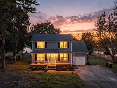 3043 Easy Goer Ln