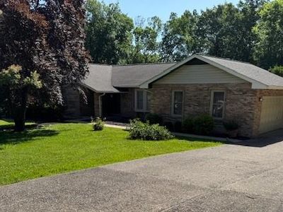 7 Forest Hills Dr