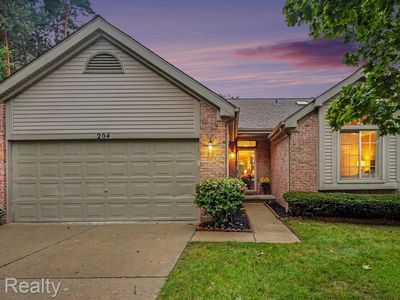 204 Texknoll Ct