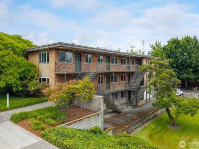34 W Cremona Street