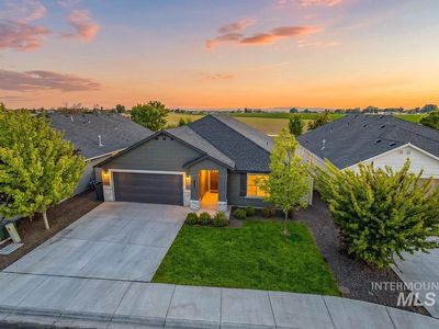 4997 W Grand Rapids Dr