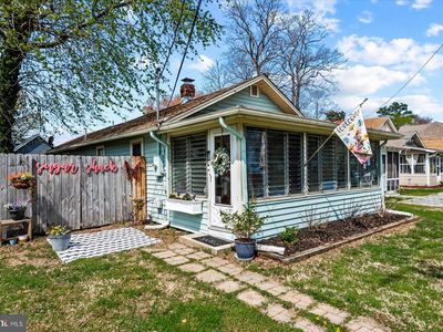 1109 Bancroft Ave