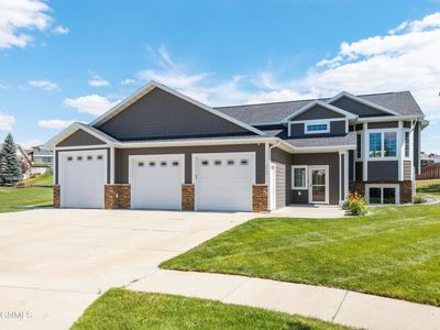 2304 Eastview Pl SE