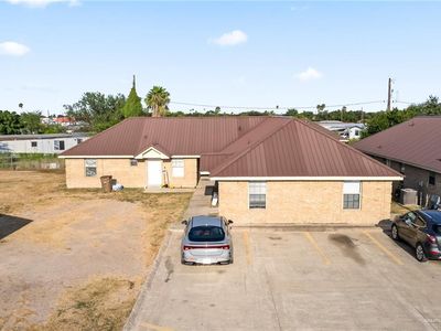 402 Date Palm St