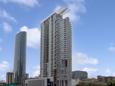 737 W Washington Blvd APT 704