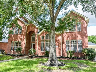 1402 Brook Grove Dr
