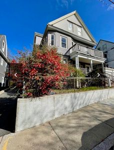 14 Dow St